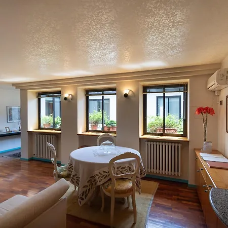 Attico Di Charme Oda ve Kahvaltı Verona